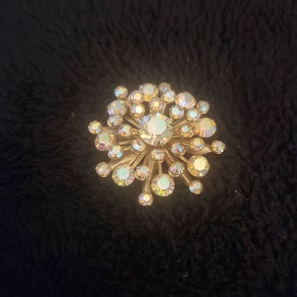Vintage Aurora Borealis Starburst Brooch‎ - Picture 2 of 4
